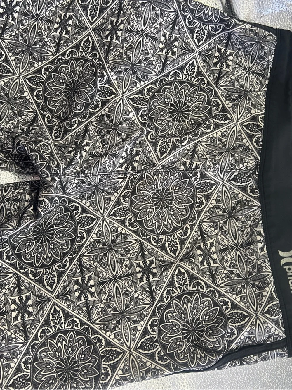 Hurley Black and White Patterned Men's Swim Trunks